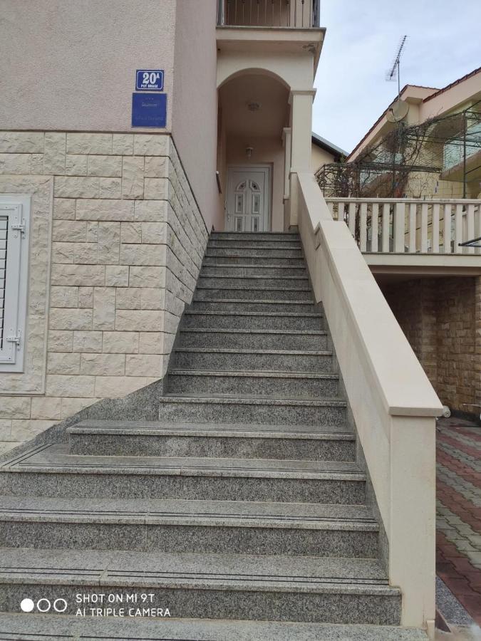 Apartment Svrco Zaboric Ngoại thất bức ảnh